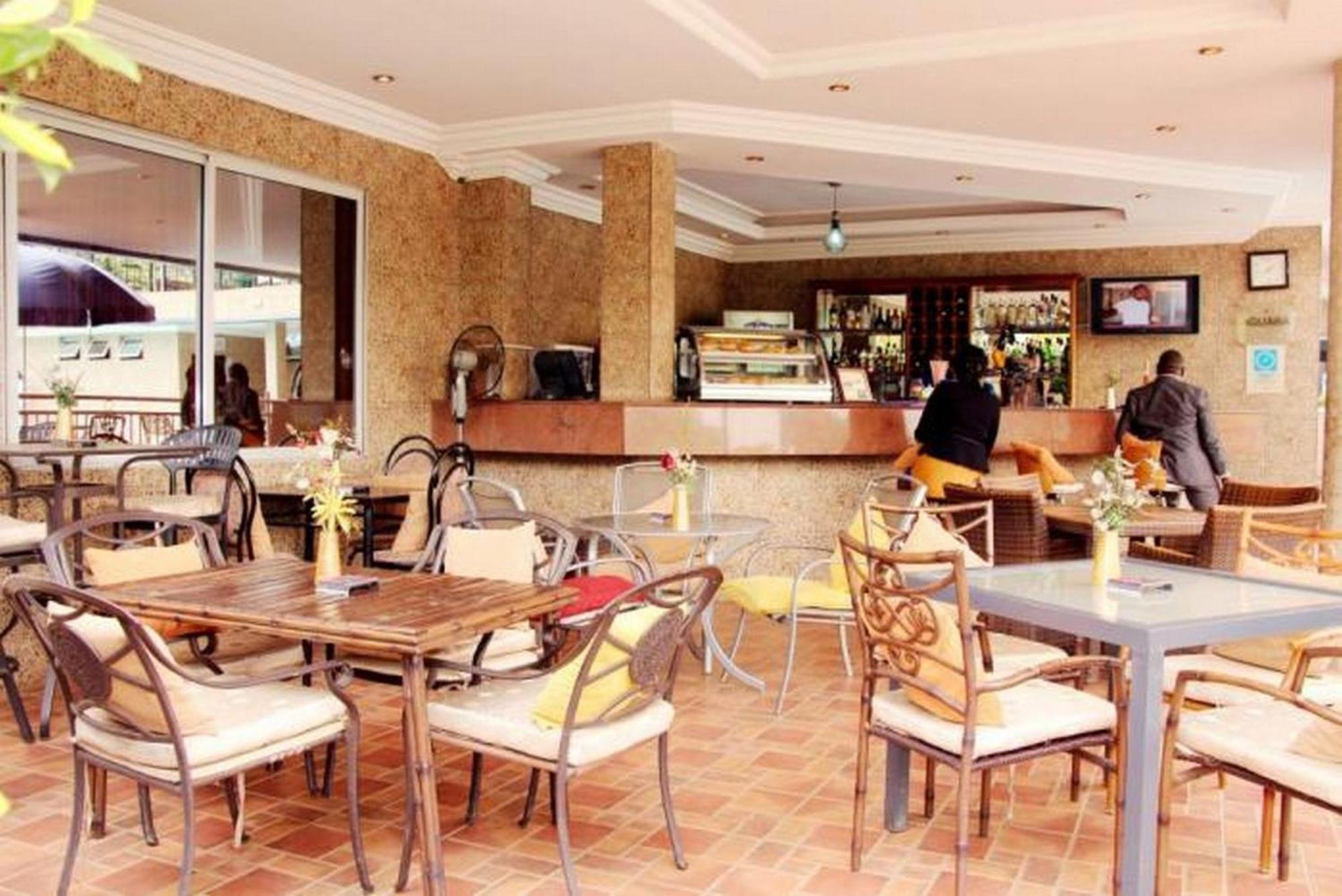 Room In Lodge - The Chelsea Hotel Abuja Kültér fotó